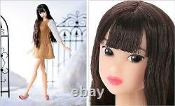 Momoko Doll CCS Momoko 13AW Warmly Hug Black Hair