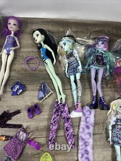 Monster High 16 Doll HUGE LOT Tons Of Outfits Accessories Shoes Older Rare Ones