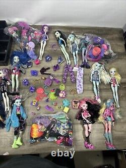 Monster High 16 Doll HUGE LOT Tons Of Outfits Accessories Shoes Older Rare Ones