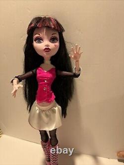 Monster High Doll Draculaura Frightfully Tall Ghouls 17 Bendable Mattel 2014