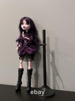 Monster High Doll Elissabat Frights, Camera, Action! Nearly Complete With Stand