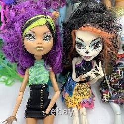 Monster High Dolls Lot Of 14 With Clothes READ