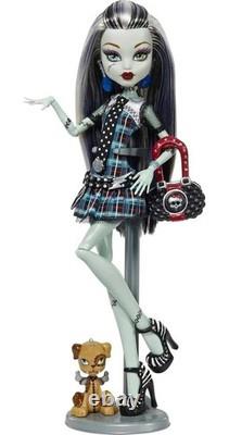 Monster High Frankie Stein Reel Drama Fashion Doll
