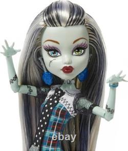 Monster High Frankie Stein Reel Drama Fashion Doll