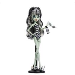 Monster High Frankie Stein X Barbie Mattel 80th Anniversary Doll New Box PRESALE