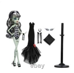 Monster High Frankie Stein X Barbie Mattel 80th Anniversary Doll New Box PRESALE
