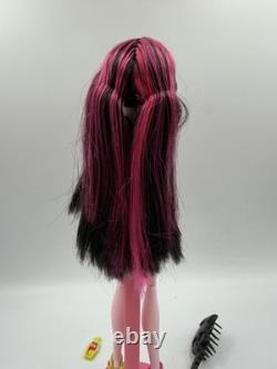 Monster High Gloom Beach Draculaura Excellent Condition Complete With Accessories