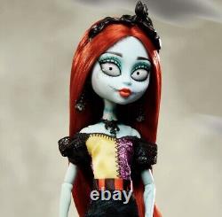 Monster High Nightmare Before Christmas Doll Set Brand New