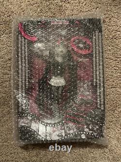 Monster High Reel Drama Draculaura Doll 2022 NEW- Damaged Boxes See Photos