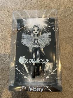 Monster High SDCC 2022 Exclusive Sealed Voltageous Frankie Stein Doll