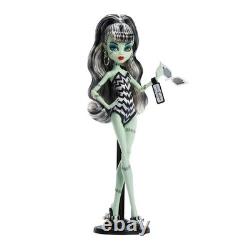Monster High Skullector Frankie Stein x Barbie Doll