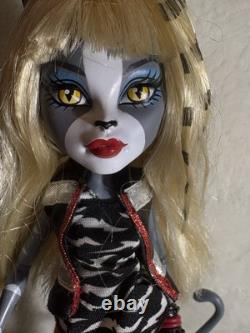 Monster High Werecat Twins Meowlody & Purrsephone Dolls Complete Outfits