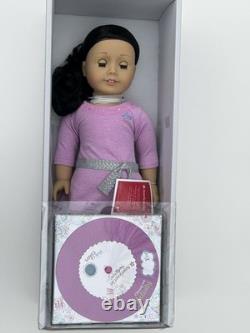 NIB 2015 American GIrl Truly Me Doll #41-green eyes-blk hair