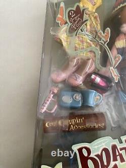 NOS SEALED BRATZ Rare Yasmin Winter Adventure Collection MGA Vintage, 2005