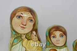 Nesting Dolls, Girl with children(5p. Inside, 7 tall). Artwork, exclusive