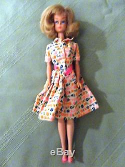 Pk23046Vintage Barbie, bendable legs, side part blonde hair-1958 Mattel-Japan