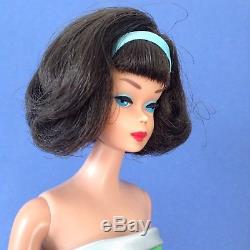 Rare. Vintage Midnight Sidepart American Girl Barbie. Stunning
