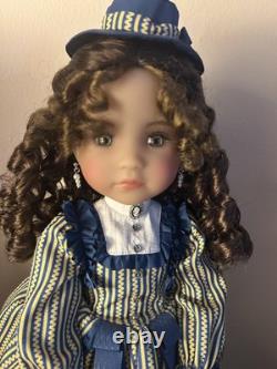 Ruby Red Fashion Friends Rose in Yellow & Blue Fan Club Edition plus Case Ruby Red Fashion Friends Rose in Yellow & Blue Fan Club Edition plus Case