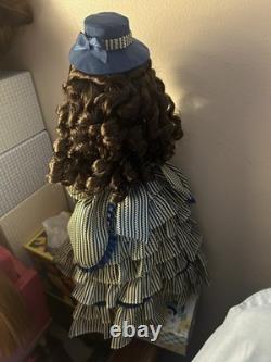 Ruby Red Fashion Friends Rose in Yellow & Blue Fan Club Edition plus Case Ruby Red Fashion Friends Rose in Yellow & Blue Fan Club Edition plus Case