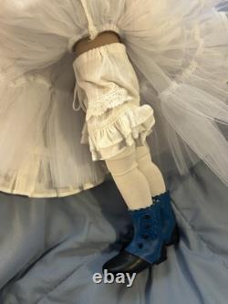 Ruby Red Fashion Friends Rose in Yellow & Blue Fan Club Edition plus Case Ruby Red Fashion Friends Rose in Yellow & Blue Fan Club Edition plus Case