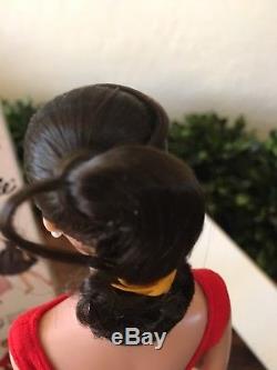 STUNNING! Swirl Ponytail Barbie Brunette in Box with stand