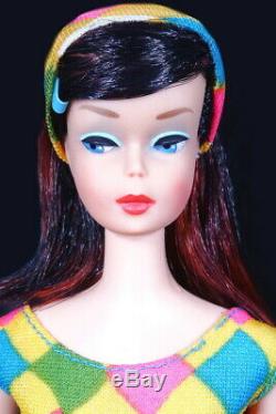 STUNNING Vintage Midnight Medium Color Color Magic Barbie Doll MINT