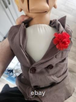 Slappy Dummy, Ventriloquist Star of Goosebumps Eyes Glow With Shoes