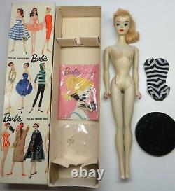 Stunning #3 In Original Box With Pedestal, Blue Eyeshadow Vintage #850 Barbie