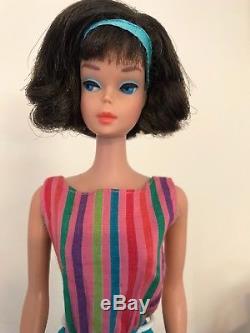 Stunning And Very Rare BRUNETTE SIDE PART AMERICAN GIRL BARBIE