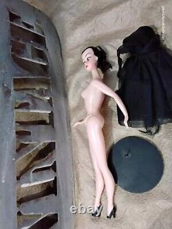Stunning Plastic Hong Kong Bild Lilli Doll Vintage Pre Barbie Clone 11.5 Stand