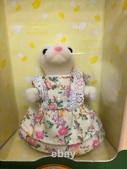 Sylvanian Families Vintage Ermine Sister Figure NEW Boxed Calico Critters Rare