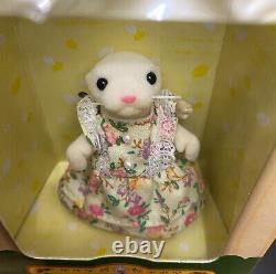 Sylvanian Families Vintage Ermine Sister Figure NEW Boxed Calico Critters Rare