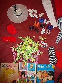 Vintage Barbie Bubble Cuts With Clothes Case Shoes Gloves Very Good Cond. Wow