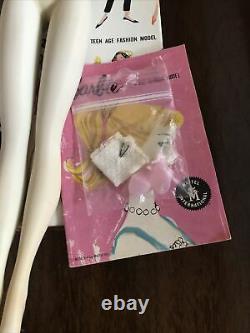 VINTAGE BARBIE PONYTAIL DOLL 3 Ghost White / Mattel