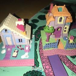 VINTAGE POLLY POCKET POLLYVILLE MANSION with box plus extras BLUEBIRD