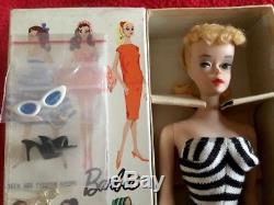 VTG Barbie ponytail #3 blond With Box, TM Stand, Neck Liner, #1 Book, Access. NM