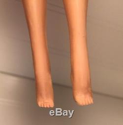 VTG Long Ash Blonde American Girl BarbieBending Legs