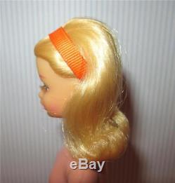 Vhtf Stunning! Vintage Barbie Blonde No Bangs Twist'n Turn Francie Nw552