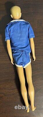 Vintage 1962 Ken Doll With Carrying Case And Ken Accessories