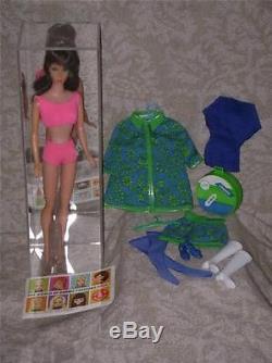 Vintage 1968 Standard Barbie #1544 Sears Travel in Style Gift Set &Mirrored Case