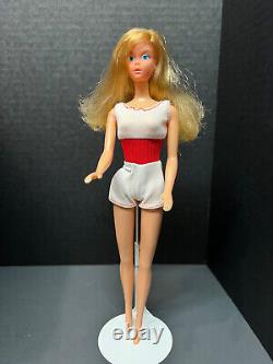 Vintage 1974 Mattel Free Moving Barbie Blonde Model #7270 Original Clothes