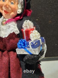 Vintage 1992 Simpich Character Dolls Grandma With Presents Caroler Doll 12
