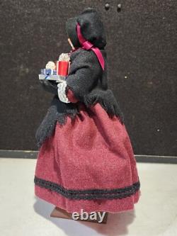 Vintage 1992 Simpich Character Dolls Grandma With Presents Caroler Doll 12