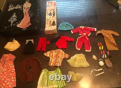 Vintage #4 Ponytail Barbie Doll with Case/Cloths and Accessories