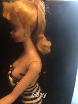 Vintage #4 Ponytail Barbie Doll with Case/Cloths and Accessories
