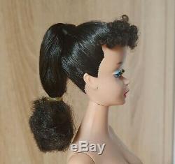 Vintage BARBIE Brunette Ponytail #4 Solid Body Original Stand New Box (1960) #85