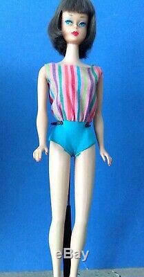 Vintage BRUNETTE LONG HAIR AMERICAN GIRL Barbie In Box, Wrist Tag