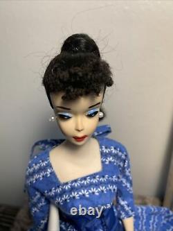 Vintage Barbie #3 Rarer Blue Eye Shadow, Gorgeous! With Box, TM Stand & Clothes EUC