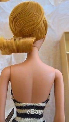 Vintage Barbie, Blond, No 4, withRare Purple wrist tag, stock 850, Japan, Mattel