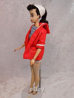 Vintage Barbie Brunette #3 wearing #963 Resort Set Complete & Excellent